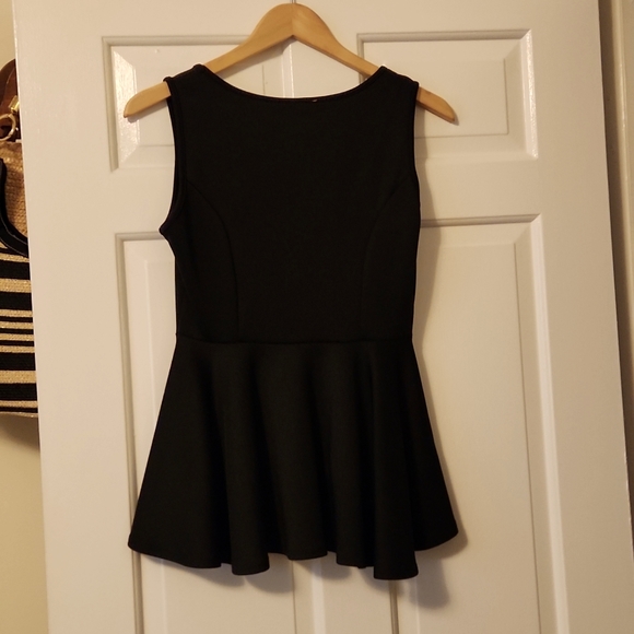 Romeo & Juliet peplum top sz Small - Picture 2 of 2